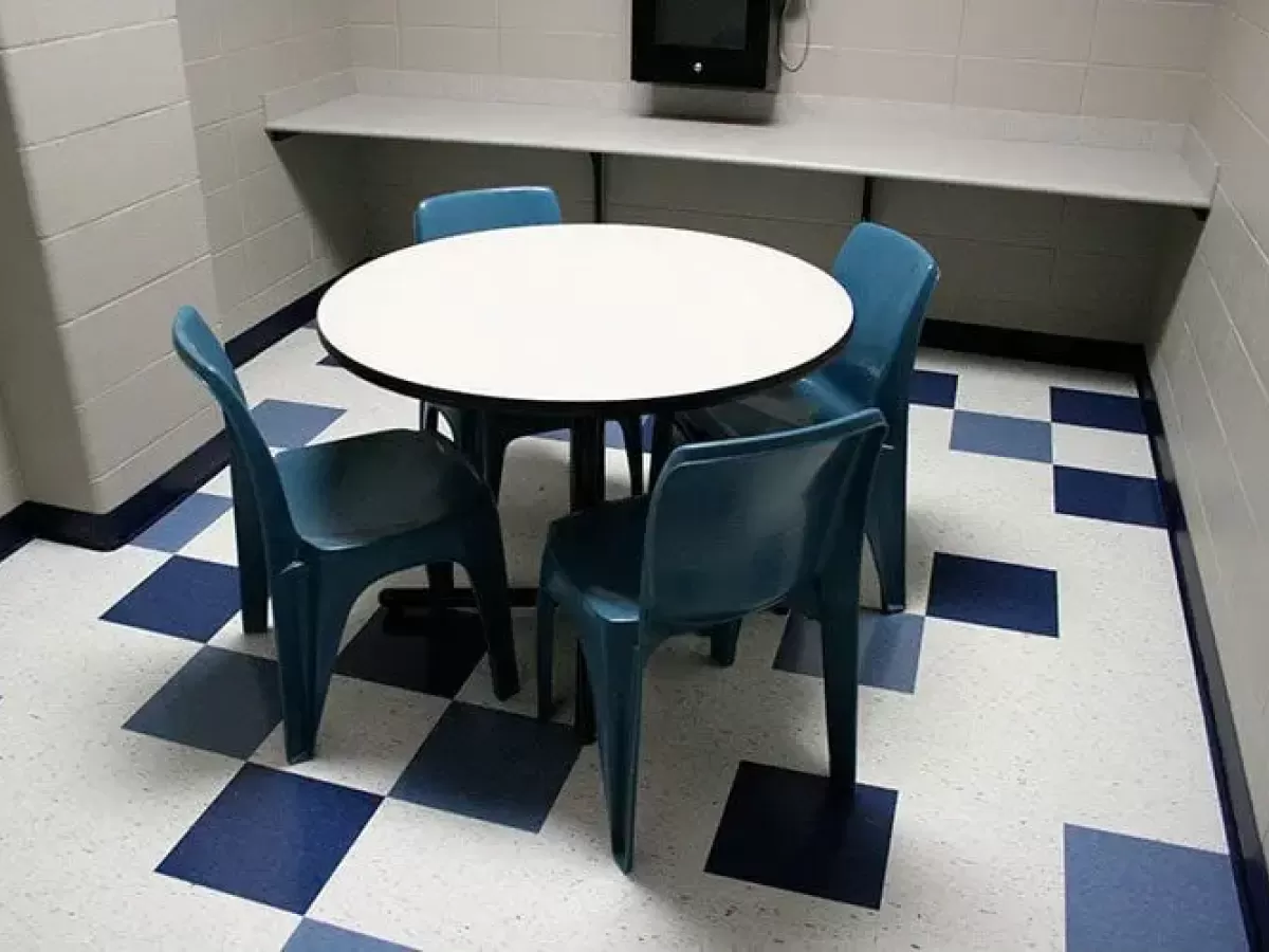 Heavy-Duty Tables for Corrections - SWS Group